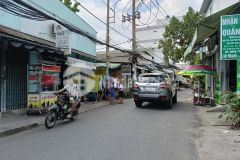 Bán nhà hẻm xe hơi đường lê đình cẩn bt 2 tầng, 2 phòng ngủ, 2 wc.