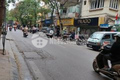 285m2 x mt 12m mặt phố quán thánh xây building khách sạn giá cực hợp lý