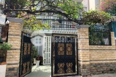 Biệt thự mini mái thái trung tâm quận đường thích quảng đức,p4, quận phú nhuận.