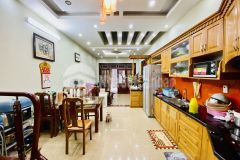 Không có nhà bán mặt phố nguyễn hữu huân giá 16 tỷ, 15m2, sát phố đi bộ