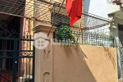 Bán đất đường lạc long quân, lô góc, 180m2 ngõ ô tô tránh giá chỉ 136trm2