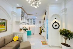 Gấp bán giá chỉ còn 3tỷ tl mạnh ạ hot hot siêu phẩm nhà nhỏ 3 tầng cách hẻm xe hơ