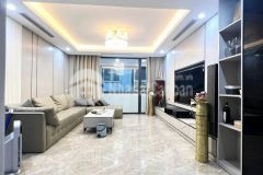 Bán nhà phố hào nam 45m2, 6t thang mới máy full nội thất giá 8.7 tỷ gần hồ hoàng cầu