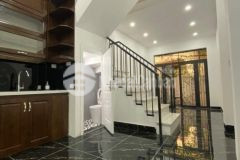 Bán nhà nghĩa đô, 33m 4 tầng, 5pn, nhà đẹp ở luôn. giá 4,3 tỷ tl mạnh