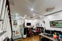 Bán nhà xuân thủy cầu giấy, 50m ra phố xuân thủy giá chỉ nhỉnh 6 tỷ