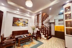 Cách 1 nhà ra ô tô, phân lô, dân trí cao bán nhà phương mai