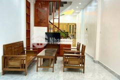 Bán nhà dân xây văn trì gần ubnd quận btl dt 35m2x4t giá 2.xy tỷ