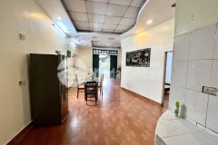 Nhà mặt phố bồ đề, long biên 50m2, mặt tiền 8m, 5.5 tỷ