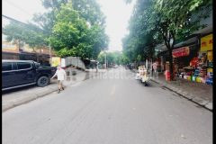 Nhỉnh 10 tỷ nhà cấp 4 tây trà, kinh doanh, 3 mặt thoáng, sđcc, 40m2.