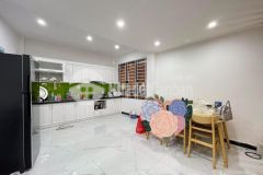 Bán nhà xã đàn 42m2, 5 tầng, 1 nhà ra phố, lô góc mặt tiền rộng,, nhà mới đẹp, 6 tỷ hơn