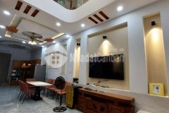 Ban nha 4 lâu, măt tiên, đương sô 21. hiêp binh phươc, thu đưc 105m2