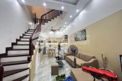 Bán nhà yên hòa 45m x 5 tầng vị trí đắc địa gần phố chỉ 4,85 tỷ nhà dân xây