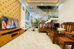 Bán nhà cổ linh, 52m2, 5t giá 5,9 tỷ ô tô qua nhà gần tttm aeon long biên