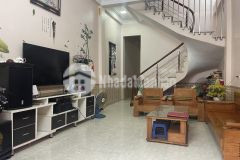 Nhà đẹp ở ngay, ô tô, full nội thất tại tt kim hoa mê linh, 70m2 x 3 tầng, mt 4m, chỉ 2 tỷ
