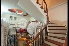 Nhỉnh 6 tỷ, mặt đường hoàng mai, kinh doanh, ô tô, 42m2x4t.