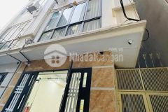 Bánnhà hoàng mai lôgóc 2 thoáng 32m 5 tầng hồđềnlừ sổđỏ 3.8tỷ