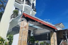 Bán nhà lầu 4 tầng mới xây tại đường phù đổng thiên vương, đường ô tô 16 chỗ, sân đậu ô tô 7 chỗ.