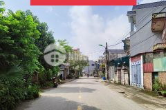 Chính chủ cần tiền bán mảnh đất 75m full thổ cư.khổ đất đẹp hơn tranh vẽ. địa chỉ tại thôn