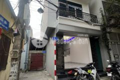 Bán nhà 3 tầng mới ngọc thụy,long biên 36m2 oto tránh,lô góc hơn 3tỷ