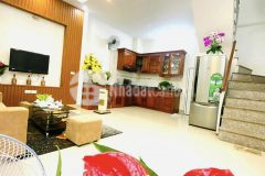 Nhỉnh 3 tỷ có hộ khẩu hai bà trưng nhà 35m2 5 tầng 30m lên ôtô trương định