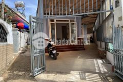 Bán gấp nhà sổ riêng xây dựng ngay trung tâm phường 2