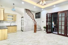 B.á.n n.h.à trần phú, ô tô đỗ cửa, kinh doanh, 30m2, 5 tầng, 4.x tỷ