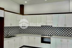 Bán nhà đẹp phố trạm mặt ngõ ga ra ô tô ngõ thông cổ linh bát khối.