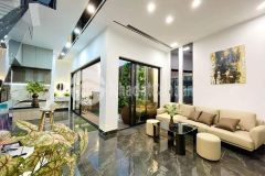 Chào bán căn nhà 3 tầng 3 mê thiết kế như villa nằm giữa lòng đà nẵng