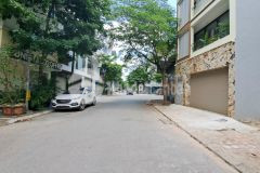 Bán nhà phân lô phố việt hưng, long biên, 96m x 5 tầng, mt 6m, ô tô, kinh doanh, 18 tỷ 4