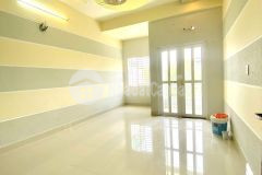 Nhà cho thu.ê trệt lửng 1 lầu mới đẹp thiết kế lệch tầng kdc cty 8 gi.á 7.5 triệ.u