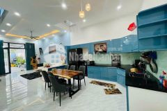 Nhà 2 tầng hẻm đường cthôn 3, cưebur