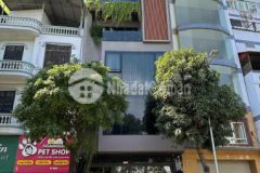 Cần bán nhà mặt phố nguyễn chí thanh, quận đống đa giá 14.8 tỷ có thương lượng vị trí nhà 1 mặt phố