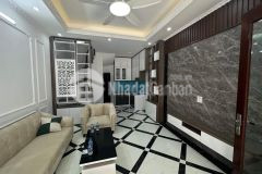 Bán nhà xuân thủy, 50m ra mặt phố xuân thủy, nhà mới 33m x 5 tầng mà chỉ 6.6 tỷ