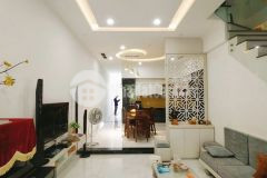 Cho thuê nhà 4 tầng mặt tiền đường thái văn lung