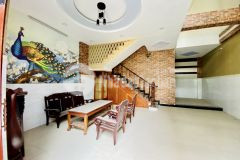 Ô tô ngủ trong nhà, ngang 5m, 3 căn ra mt, gò vấp 63m2 giá hơn 5 tỷ.