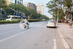 Nhà lõi gia thụy 70m 5t mt4.5m, 2 thoáng, phân lô, ô tô tránh, gara 7 chỗ, dân trí cao.