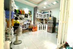 Cực hotnhà lê quang định, 3tầng, q.bình thạnh. giá chỉ 2.x tỷ