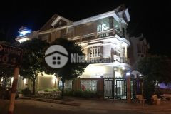 Nhà gốc 2mt 138m 1 trệt 2 lầu rất đẹp tại cần thơ 13 tỷ. lh0966334433