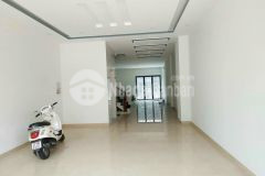 Cho thuê nhà văn phòng 4 tầng mặt tiền đường gần 293