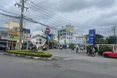 P. tăng nhơn phú a, biệt thự vường 272m2, full thổ cư, chỉ 8.2 tỷ 30tr.m2