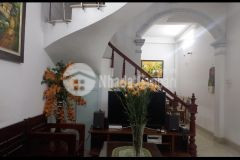 Nhỉnh 3 tỷ, nhà ngõ tân mai phân lô, mới đẹp ở ngay, sđcc, 37m2x3t.