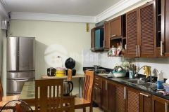 Bán gấp nhà phố xuân thủy.dt 50m,tặng lại toàn bộ nội thất