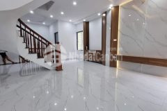 Giảm sâu 500tr bán nhà hoàng hoa thám, nhà đẹp, ngõ nông gần phố, lô góc, 5 phòng ngủ