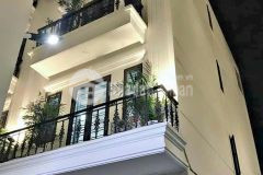 Bán gấp cầu giấy nhỉnh 5 tỷ nhà 45m2x4t, mới tinh, rộng thoáng, gần ôtô