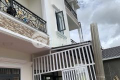 Cho thuê nhà lữ gia nhà xây kiên cố view thoáng phường 9