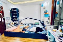 Bán nhà phân lô quân đội ô tô đỗ cửa vào nhà thoáng trước sau