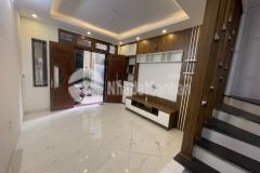 Chuyển việc bán nhà ngõ 48 ngô gia tự, long biên 38m2, 5t giá 3,15 tỷ