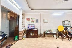 Bán nhà trung tâm cầu giấy nhà dân xây chắc chắn móng 5 tầng.