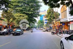 Mặt tiền khủng khiếp hơn 12m 70m2 mặt phố giang văn minh 5 tầng mới giá nhỉnh 30 tỷ