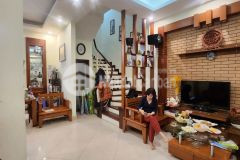 Bán nhà phố trích sài,gara ô tô,diện tích 72m2,giá 15,5 tỷ